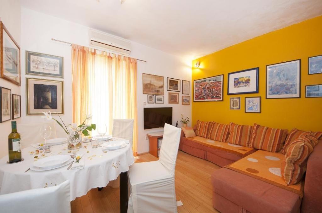 Apartments Kalajzic Pucisca Room photo